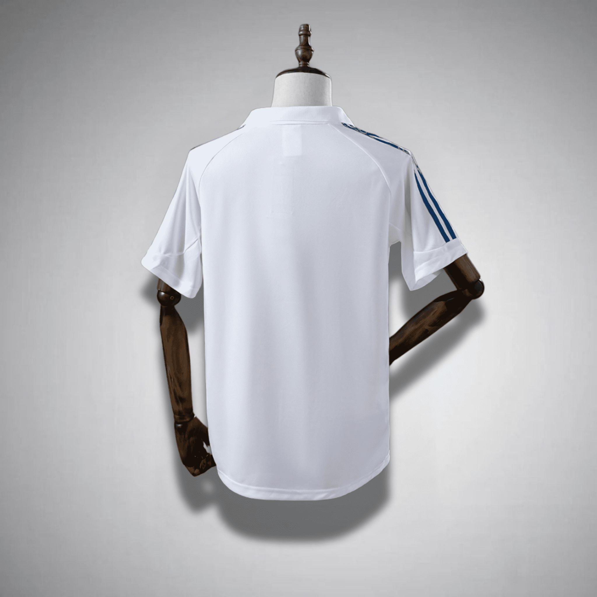 01/02 Real Madrid Home Kit - Image 2