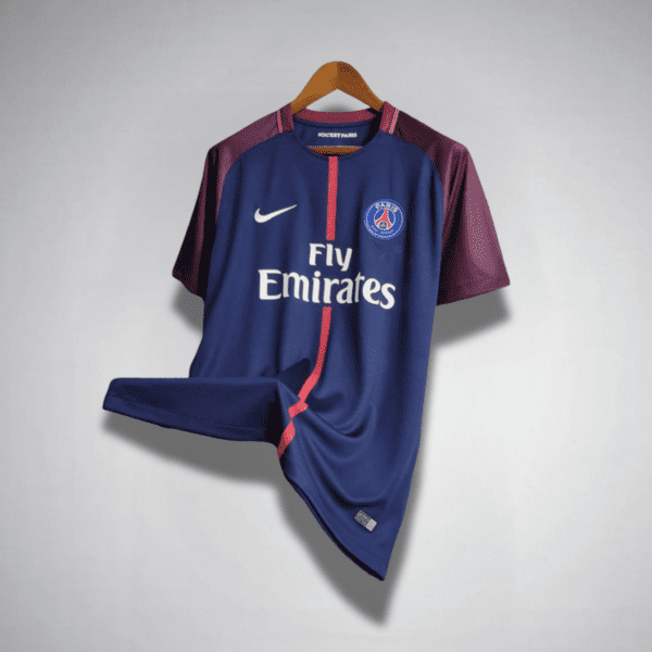 17/18 Paris Saint-Germain Home Kit