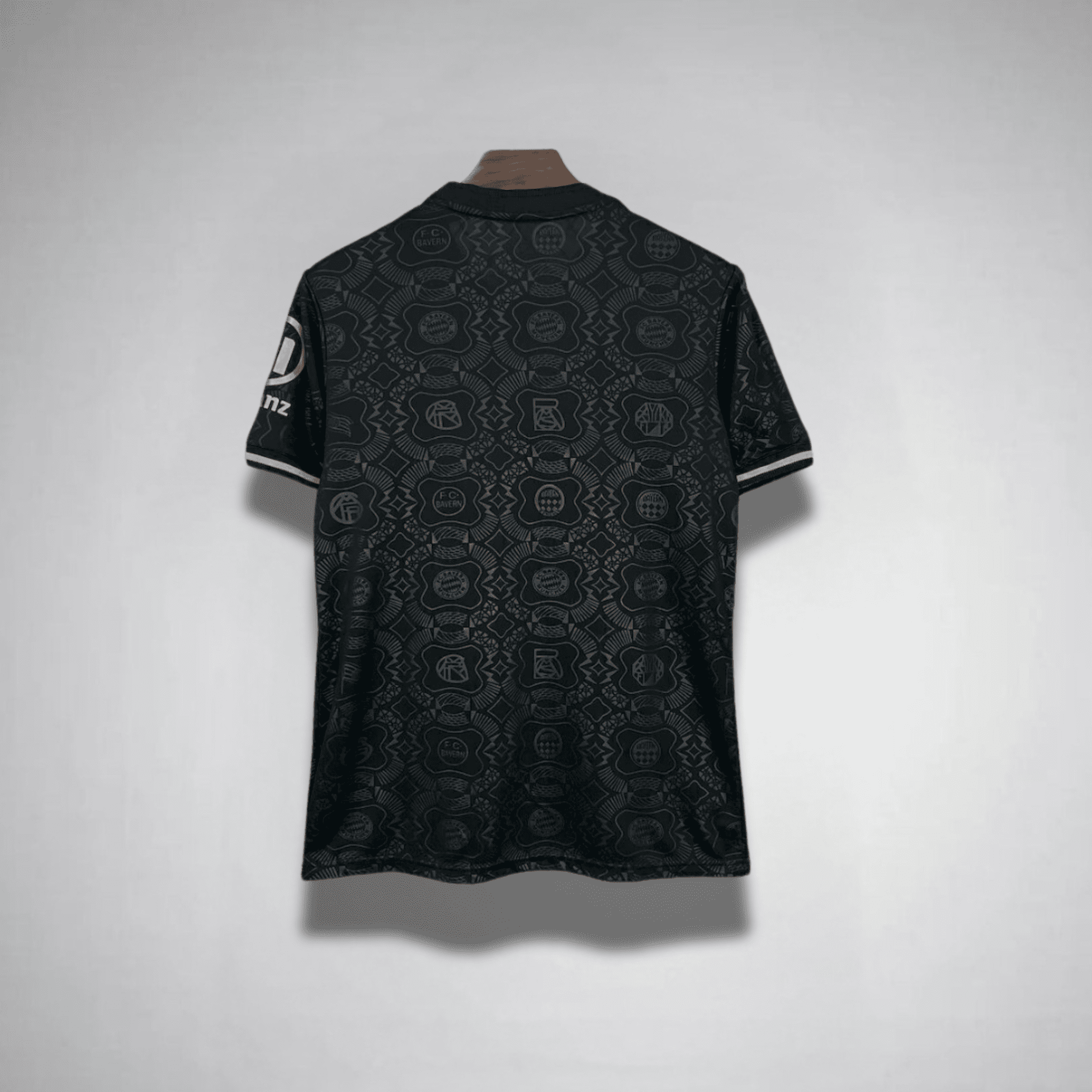25/26 Bayern de Munique "125th Anniversary" Premium Kit - Image 2